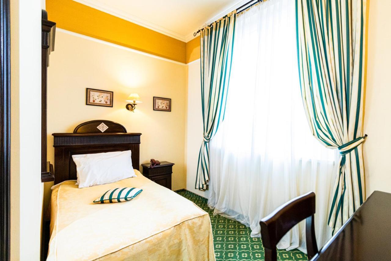 Koronna Hotel 4*