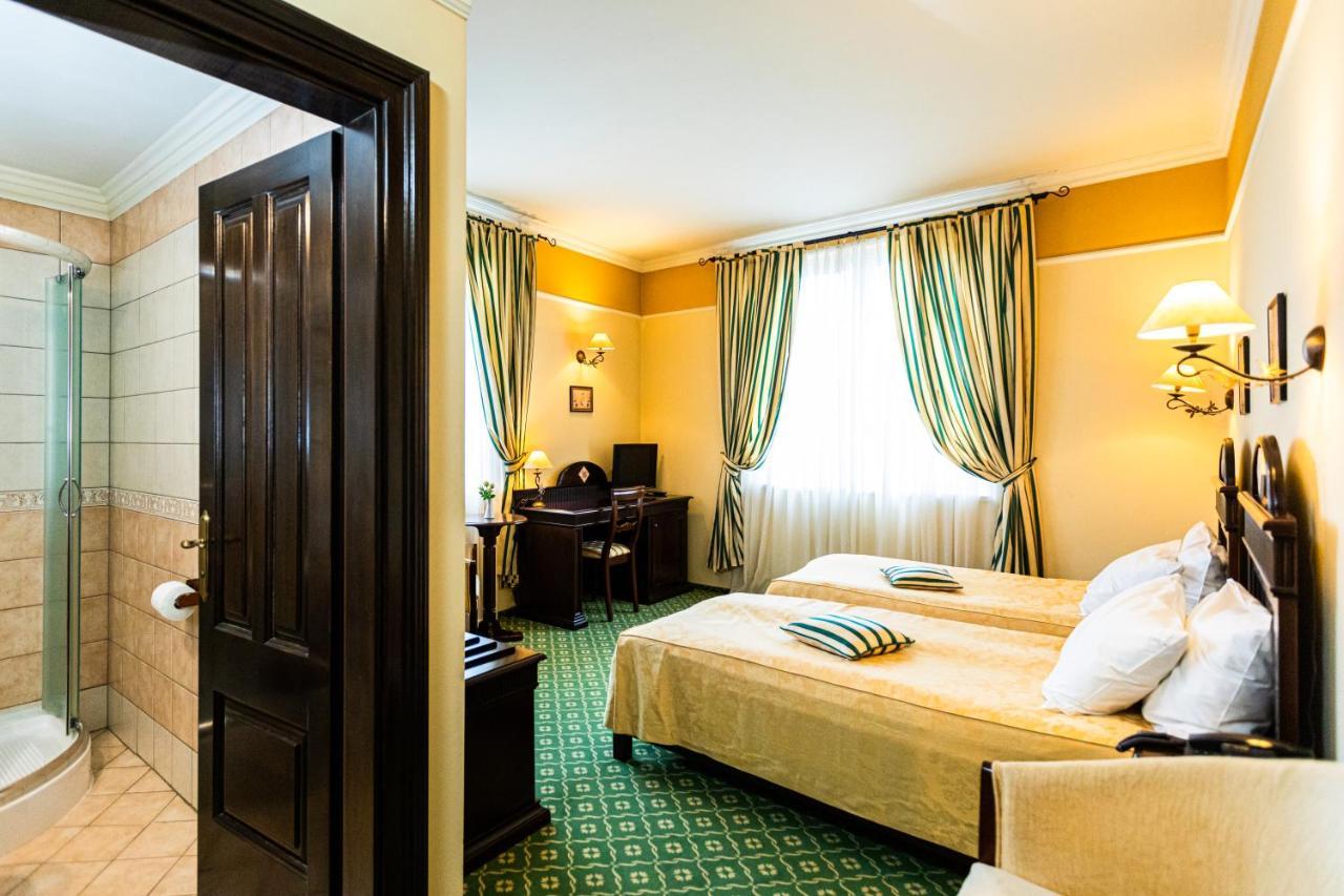 Koronna Hotel 4*