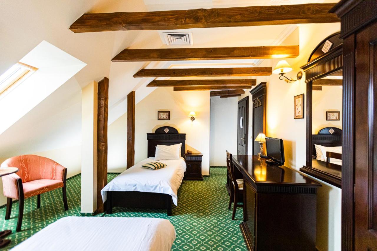 Koronna Hotel 4*